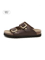 Teegu Skórzane klapki w kolorze brązowym rozmiar: 42. Brązowe klapki damskie teegu, bez wzorów, z otwartym noskiem, bez obcasa, bez zapięcia. Za 130.99 zł.