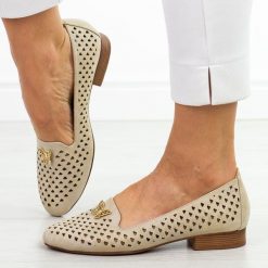 Złote ażurowe półbuty damskie M.Daszyński Sa222-3. Żółte półbuty damskie M.Daszyński, na jesień, z aplikacjami, ze skóry, bez obcasa, na płaskiej podeszwie, bez zapięcia. Za 179.00 zł.