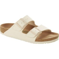 Klapki damskie Birkenstock Arizona. Brązowe klapki damskie Birkenstock, bez wzorów, z materiału, bez obcasa, bez zapięcia. Za 586.00 zł.
