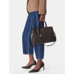 Torebka MICHAEL Michael Kors. Brązowe kuferki damskie MICHAEL Michael Kors, bez wzorów, bez dodatków. Za 1,186.99 zł.