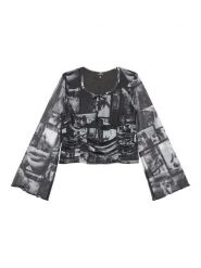 Guess Bluzka J5YH01 K0180 Czarny Regular Fit. Czarne bluzki i koszule dziewczęce Guess, z aplikacjami, z syntetyku, bez kołnierzyka, bez ramiączek. Za 189.99 zł.