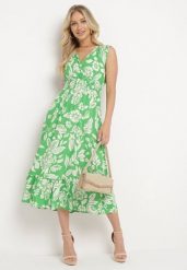 Zielona Rozkloszowana Sukienka z Wiskozy w Kwiaty z Gumką w Talii Eranea. Zielone sukienki damskie Born2be, bez wzorów, z jeansu, eleganckie, bez ramiączek. Za 79.99 zł.