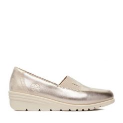 Półbuty Rieker. Żółte czółenka damskie Rieker, bez wzorów, bez obcasa, na koturnie. Za 339.99 zł.