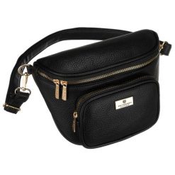 Czarna saszetka damska ze skóry ekologicznej zawieszona na regulowanym pasku - Peterson. Czarne nerki i saszetki damskie Peterson, bez wzorów, ze skóry ekologicznej. Za 70.00 zł.