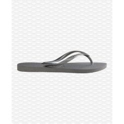 Klapki damskie Havaianas Slim. Szare klapki damskie Havaianas, bez wzorów, z gumy, bez obcasa, bez zapięcia. Za 87.00 zł.