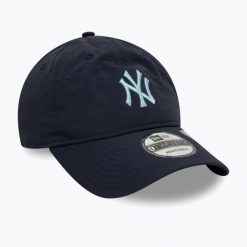 Czapka z daszkiem New Era Recycled 9Twenty New York Yankees. Niebieskie czapki z daszkiem damskie New Era, bez wzorów. Za 119.99 zł.