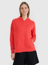 4F Bluza w kolorze czerwonym rozmiar: M. Czerwone bluzy damskie 4F, m, bez wzorów, bez kaptura. Za 140.53 zł.