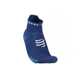 Skarpety Compressport Pro Racing Socks v4.0 Run Low. Niebieskie skarpetki damskie Compressport, bez wzorów. Za 83.99 zł.