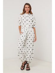 Lin Passion Spodnie materiałowe w kolorze białym rozmiar: 40/42. Białe spodnie materiałowe damskie Lin Passion, bez wzorów, z bawełny. Za 108.99 zł.