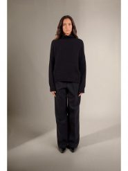 Perfect Cashmere Kaszmirowy golf "Somba" w kolorze czarnym rozmiar: S. Czarne golfy damskie Perfect Cashmere, s, bez wzorów, z kaszmiru, bez ramiączek. Za 1,273.95 zł.