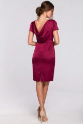 Sukienka wieczorowa satynowa z dekoltem na plecach czerwona. Czerwone sukienki damskie Sukienki.shop, bez wzorów, z satyny, wizytowe, bez ramiączek. Za 269.00 zł.