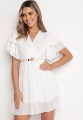 Biała Sukienka Theselle. Białe sukienki damskie Born2be, bez wzorów, bez ramiączek. Za 109.99 zł.