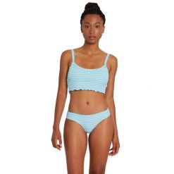 Dół kostiumu kąpielowego Volcom Next In Line Cheekini. Niebieskie bikini Volcom, bez wzorów. W wyprzedaży za 67.00 zł.
