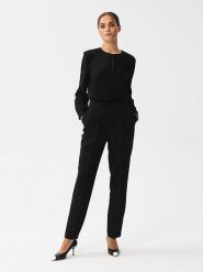 Stylove Kombinezon w kolorze czarnym rozmiar: M. Czarne kombinezony damskie Stylove, m, bez wzorów, bez kołnierzyka, bez ramiączek. Za 289.20 zł.
