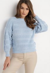 Niebieski Sweter o Krótkim Fasonie z Luźnymi Rękawami Hejlla. Niebieskie swetry klasyczne damskie Born2be, na jesień, z materiału, bez kołnierzyka. Za 84.99 zł.
