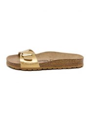 Billowy Klapki w kolorze złotym rozmiar: 41. Żółte klapki damskie Billowy, bez wzorów, z otwartym noskiem, bez obcasa, bez zapięcia. Za 121.99 zł.