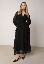 Czarna Romantyczna Sukienka Koktajlowa z Falbanami i Marszczeniem w Pasie Aranilla. Czarne sukienki damskie Born2be, z aplikacjami, z materiału, klasyczne, bez ramiączek. Za 199.99 zł.