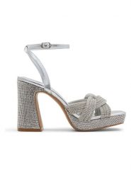 CALL IT SPRING Sandały w kolorze srebrnym na obcasie rozmiar: 37,5. Szare sandały damskie Call it Spring, bez wzorów, z otwartym noskiem, bez obcasa, na koturnie, bez zapięcia. Za 173.99 zł.