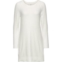 Sukienka dzianinowa oversize bonprix biel wełny. Białe sukienki damskie bonprix, z dzianiny. Za 89.99 zł.