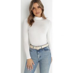 Biały Golf Posen. Białe golfy damskie Born2be, xl, bez wzorów, z dzianiny, bez ramiączek. Za 14.99 zł.