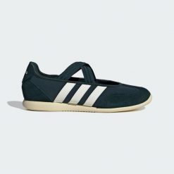 Buty Barreda Mary Jane. Białe obuwie sportowe damskie Adidas, bez zapięcia, na fitness i siłownię. Za 279.00 zł.
