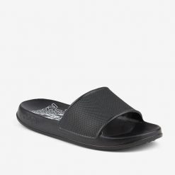 Klapki damskie Coqui. Czarne klapki damskie Coqui, bez wzorów, bez obcasa, bez zapięcia. Za 132.99 zł.