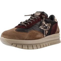 Buty CETTI C1259SRA XL IN Czarny. Czarne obuwie trekkingowe damskie QUERCETTI, ze skóry, bez zapięcia. Za 448.99 zł.