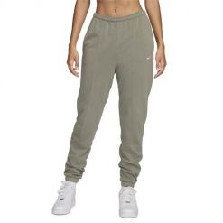Spodnie sportowe damskie Nike FN2434320. Zielone spodnie dresowe damskie Nike, l, bez wzorów, z dresówki, trekkingowe. Za 334.00 zł.