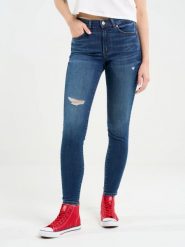 Jeansy damskie push up z wysokim stanem niebieskie Melinda High Waist 521. Niebieskie jeansy damskie Big Star, bez wzorów, z jeansu. W wyprzedaży za 229.99 zł.