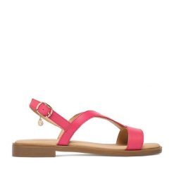 Sandały Lasocki. Czerwone sandały damskie Lasocki, bez wzorów, bez obcasa, na płaskiej podeszwie, bez zapięcia. Za 129.99 zł.