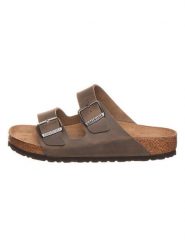 Birkenstock Skórzane klapki "Arizona" w kolorze khaki rozmiar: 44. Brązowe klapki damskie Birkenstock, bez wzorów, z otwartym noskiem, bez obcasa, bez zapięcia. Za 439.24 zł.