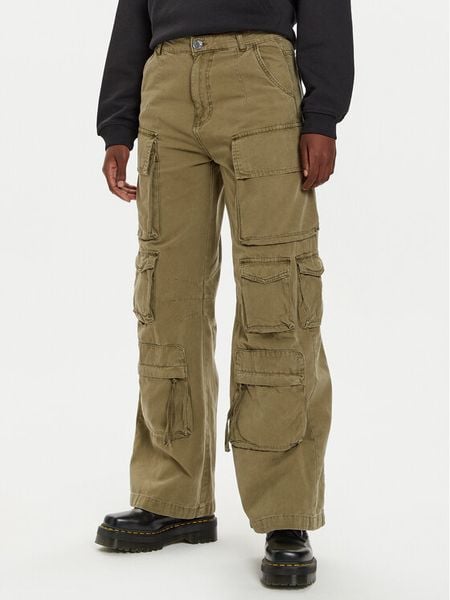 Alpha Industries Spodnie cargo 148022 Zielony Regular Fit. Zielone spodnie materiałowe damskie Alpha Industries, bez wzorów, z bawełny. Za 259.99 zł.