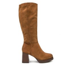 Kozaki Tamaris. Brązowe kozaki damskie Tamaris, bez obcasa, na słupku, bez zapięcia. Za 589.99 zł.
