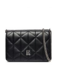 Calvin Klein Torebka Quilted Mini Chain Bag LV04F3321G Czarny. Czarne torebki wieczorowe damskie Calvin Klein, bez wzorów, ze skóry, bez dodatków. Za 449.99 zł.