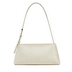 Torebka Calvin Klein. Torebki klasyczne damskie Calvin Klein, bez dodatków. Za 309.99 zł.