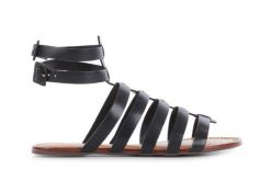 Sandały Bayla-Cr 120703 Vegetal Black, Czarny, Skóra naturalna - 36. Czarne sandały damskie Bayla, bez wzorów, z materiału, bez obcasa, bez zapięcia. W wyprzedaży za 44.10 zł.