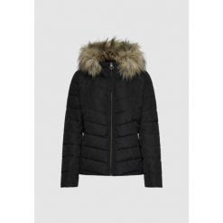 Kurtka puchowa Kobieta ONLY ONLELLAN QUILTED HOOD CC OTW. Czarne kurtki damskie Only, bez wzorów, z futra, bez kaptura. W wyprzedaży za 321.25 zł.