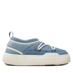 Botki Moon Boot. Niebieskie botki damskie Moon Boot, bez obcasa, na płaskiej podeszwie, bez zapięcia. Za 679.99 zł.