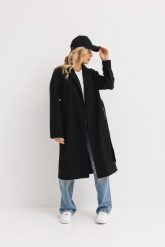 WEŁNIANY PŁASZCZ COMO CZARNY L - Flawless. Czarne płaszcze damskie Flawless, l, bez wzorów, z acetatu, z kapturem. Za 1,096.50 zł.
