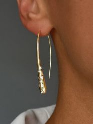 DI GIORGIO Pozłacane kolczyki z cyrkonią rozmiar: onesize. Żółte kolczyki damskie DI GIORGIO, z cyrkonią, pozłacane, z zapięciem typu bigiel. Za 240.43 zł.