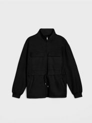 Bluza bomberka z domieszką wiskozy - czarny. Czarne bluzy damskie Sinsay, l, bez wzorów, z wiskozy, bez kaptura. Za 69.99 zł.