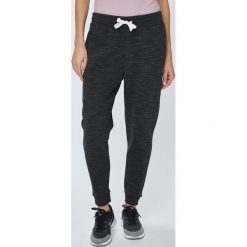 Reebok - Spodnie Marble Pant. Szare spodnie dresowe damskie Reebok, z bawełny. Za 179.90 zł.