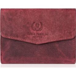 Portfel damski skórzany PAOLO PERUZZI różowy T-35-CHR. Czerwone portfele damskie PAOLO PERUZZI, bez wzorów, ze skóry. Za 69.99 zł.