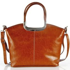Aktówka kuferek ze skóry naturalnej DAN-A T262 camel. Brązowe aktówki damskie DAN-A, ze skóry, bez dodatków. Za 349.99 zł.