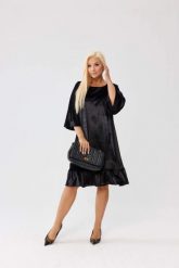Welurowa sukienka Carina z falbankami - elegancja i kobiecy szyk PLUS SIZE XXL OVERSIZE JESIEŃ. Sukienki damskie Moda Size Plus Iwanek, bez wzorów, z dzianiny, eleganckie, bez ramiączek. Za 289.90 zł.