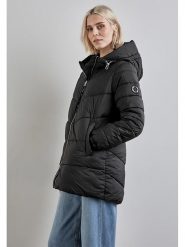 Street One Kurtka pikowana w kolorze czarnym rozmiar: 42. Czarne kurtki damskie Street One, bez wzorów, bez kaptura. Za 223.99 zł.