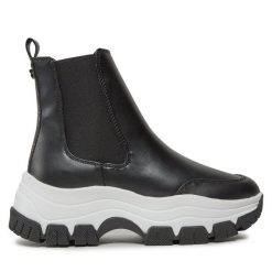 Botki Guess. Czarne botki damskie Guess, bez obcasa, na płaskiej podeszwie, bez zapięcia. Za 739.99 zł.