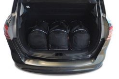 Torby Do Bagażnika Ford B-Max 2012-2017 3Szt Kjust. Czarne torby podróżne KJUST, bez wzorów, z kauczuku. Za 780.00 zł.