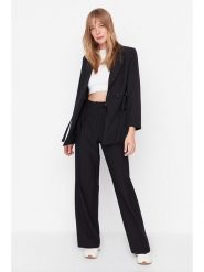 Trendyol Spodnie w kolorze czarnym rozmiar: 36. Czarne spodnie materiałowe damskie Trendyol, bez wzorów, z materiału. Za 52.99 zł.