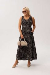 Elegancka sukienka Sevilla Black MAXI bez rękawów, z kieszeniami i kwiatowym printem PLUS SIZE WIOSNA LATO. Czarne sukienki damskie Moda Size Plus Iwanek, z aplikacjami, z bawełny, eleganckie, bez ramiączek. Za 339.90 zł.